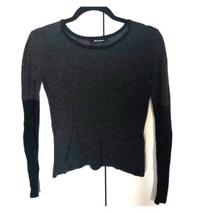 Grey/Black sleeve knit sweater tee